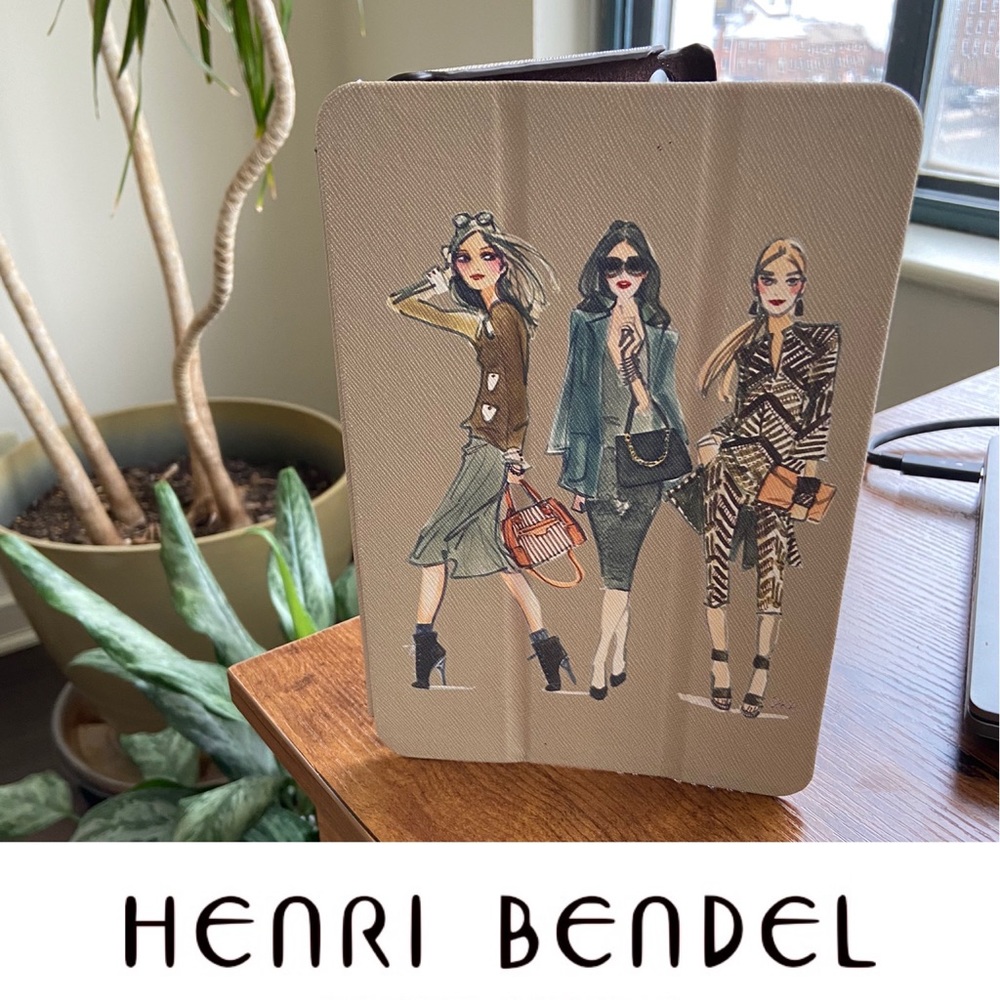 *RARE* EUC Henri Bendel Mini iPad Cover
